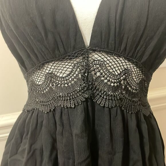 NWOT Lulu's Black Lined Halter Dress Lace Tie Size M Medium - Picture 9 of 10